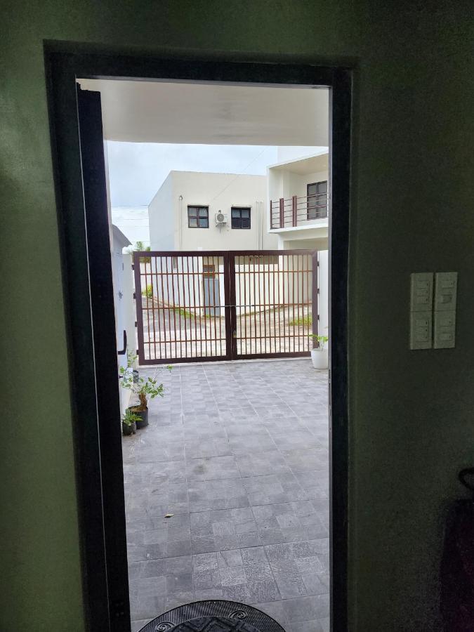 Spacious 5-Bedroom, 4-Bath Townhouse In Legazpi City Exterior photo