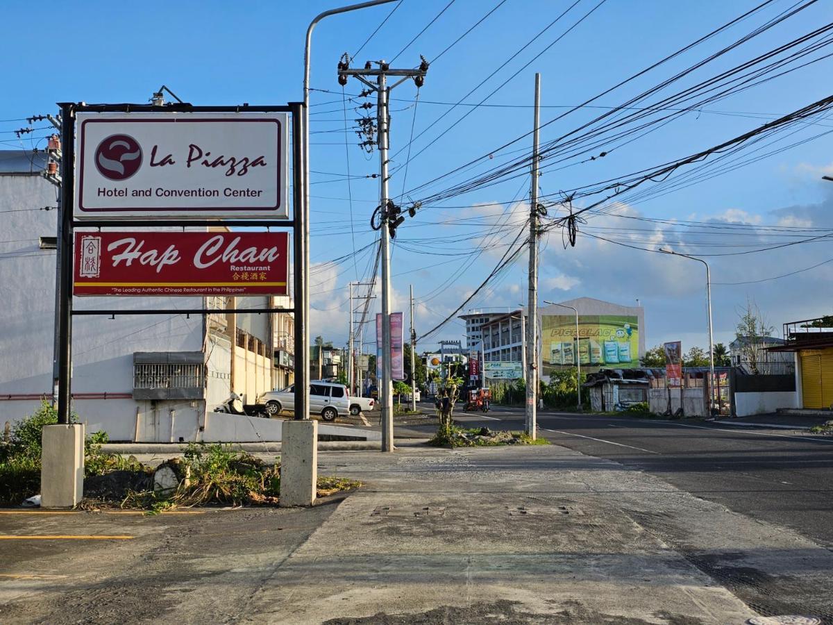 Spacious 5-Bedroom, 4-Bath Townhouse In Legazpi City Exterior photo